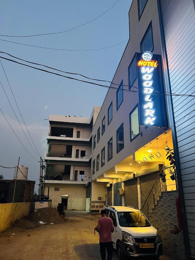 Hotel Woodlark Zirakpur Chandigarh - Brand New Hotel Exterior foto